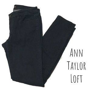 >>5 for $25>> LOFT Modern Skinny Jeans-#134